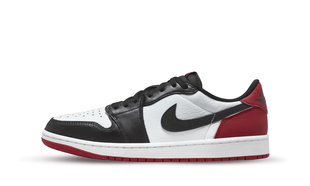 Altrimenti nota come Jordan 1 Low "Black Toe", questa è un tributo appropriato a una delle prime Air Jordan 1 High. Quella colorazione, rilasciata nel 1985, rimane una delle più iconiche nella storia di Jumpman.