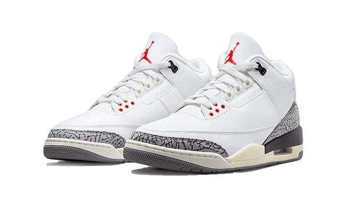 Le Air Jordan 3 Retro White Cement Reimagined presentano una tomaia in pelle granulata bianca. Gli inserti con stampa di elefanti sono presenti sul parafango e sul tallone, mentre il marchio Nike Air nero ed ecru si abbina all'intersuola per un look invecchiato. Gli accenti rossi sulla linguetta e sugli occhielli del Jumpman sottolineano il design anni '80.