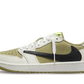 Sembra incredibile, ma la prima scarpa da golf del rapper texano si ispira alla Air Jordan 1 Low di Michael Jordan e a una delle precedenti colorazioni di Travis Scott. Lavorata su pelle scamosciata Neutral Olive, è ricoperta da diversi a pannelli di pelle Sail e impreziosita dal marchio Light Lemon Twist cucito sulla linguetta e sul tallone.