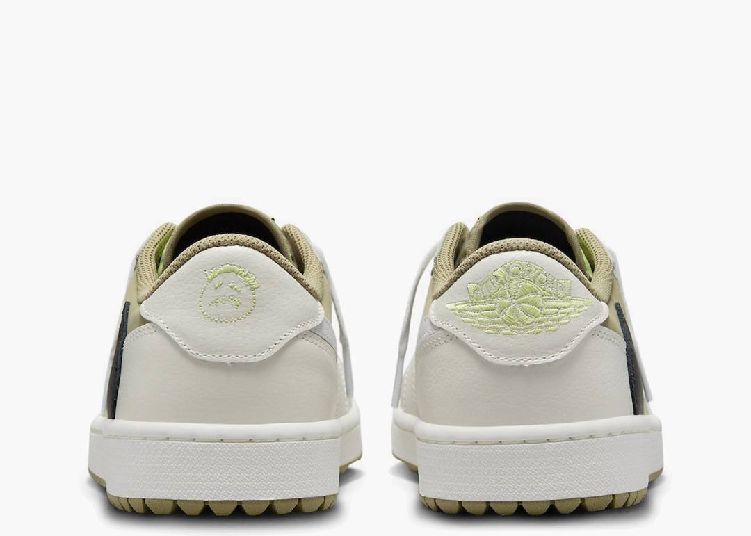 Sembra incredibile, ma la prima scarpa da golf del rapper texano si ispira alla Air Jordan 1 Low di Michael Jordan e a una delle precedenti colorazioni di Travis Scott. Lavorata su pelle scamosciata Neutral Olive, è ricoperta da diversi a pannelli di pelle Sail e impreziosita dal marchio Light Lemon Twist cucito sulla linguetta e sul tallone.