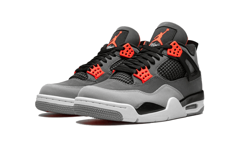 Air Jordan 4 Retro Infrared - SNKRSELL SHOP - Jordan - SNKRSELL SHOP - L' Air Jordan 4 Retro "Infrared" ha riflessi colorati su una tonalità altrimenti neutra della forma vintage di Tinker Hatfield. Il blocco del colore ricorda l'Air Jordan 4 "Green Glow" del 2013, con una tomaia in nabuk grigio scuro e accenti neri solidi sulla rete del pannello laterale, ali strutturali e tallone con marchio Jumpman. La sovrapposizione dell'avampiede è di una tonalità di grigio più chiara, con vividi colpi a i