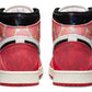 Air Jordan 1 High OG 'Spider-Man Across the Spider-Verse' - SNKRSELL SHOP - Jordan - SNKRSELL SHOP - La Nike Air Jordan1 High OG Spider Man è vestita con un blocco in stile Chicago di University Red, Black e White. Questo modello presenta vari toni titolari e forme geometriche che fanno cenno a Miles che viaggiano attraverso il Ragnoverso. Swoosh e collari in pelle verniciata nera su una suola semitrasparente rossa completano il design. - DV1753-601 -